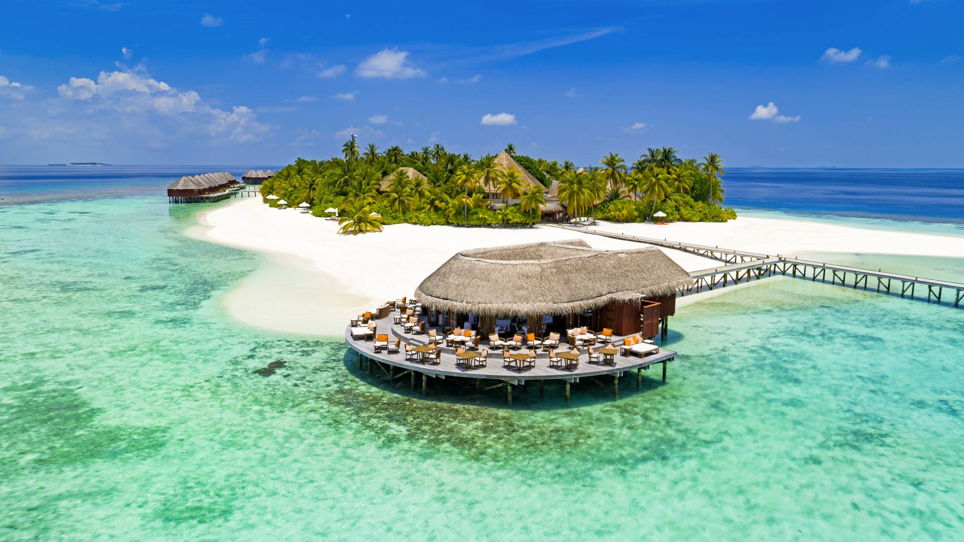 LUXURY SAFARI MAGAZINE WELCOMES MIRIHI ISLAND RESORT FROM THE MALDIVES