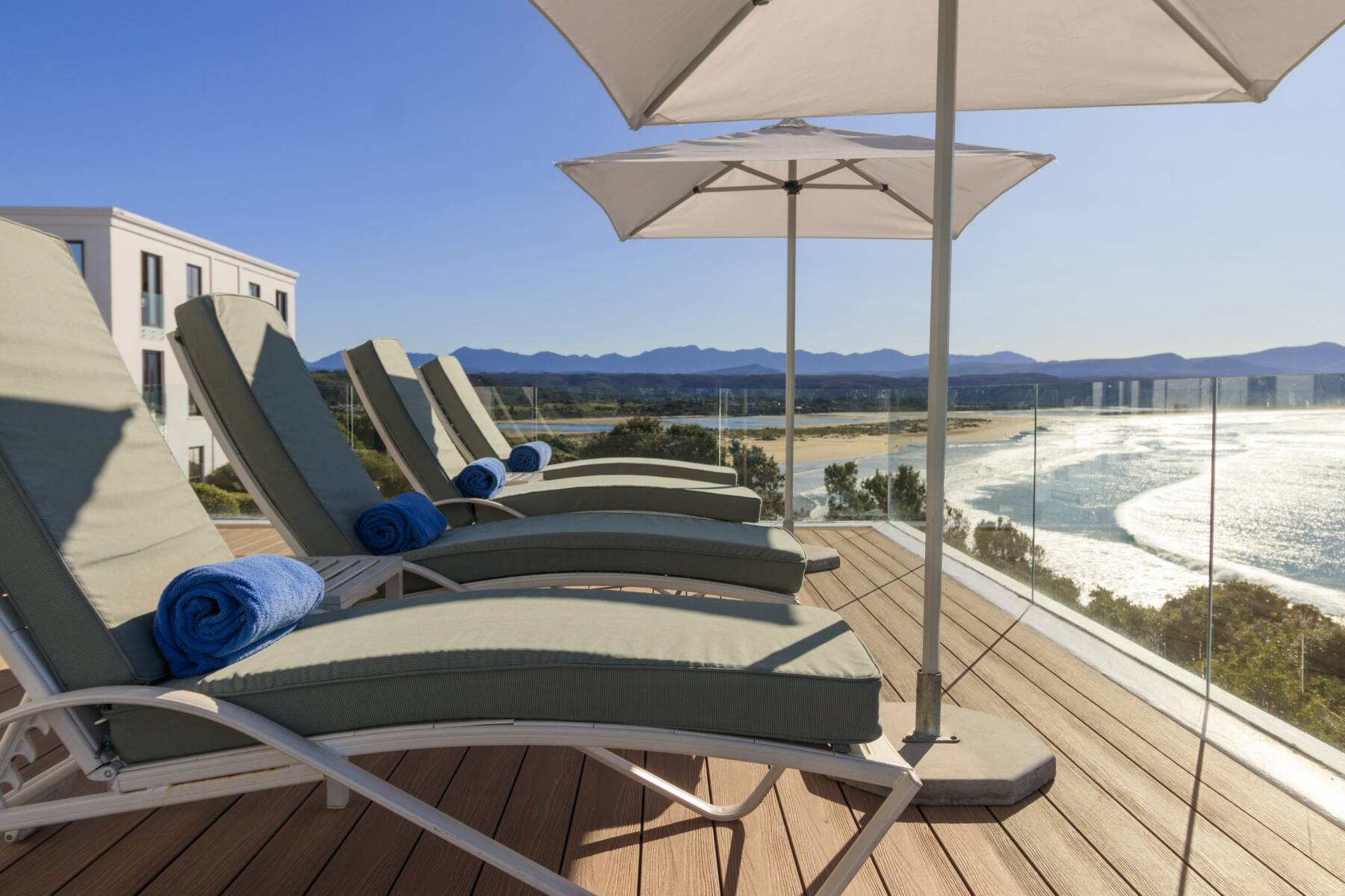 VOTED THE WORLD'S NUMBER ONE 2025 ONLINE LUXURY SAFARI & TRAVEL MAGAZINE