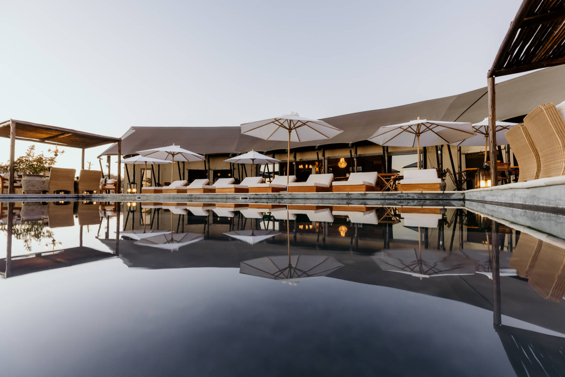 THE WORLDS NUMBER 1 ONLINE LUXURY SAFARI MAGAZINE