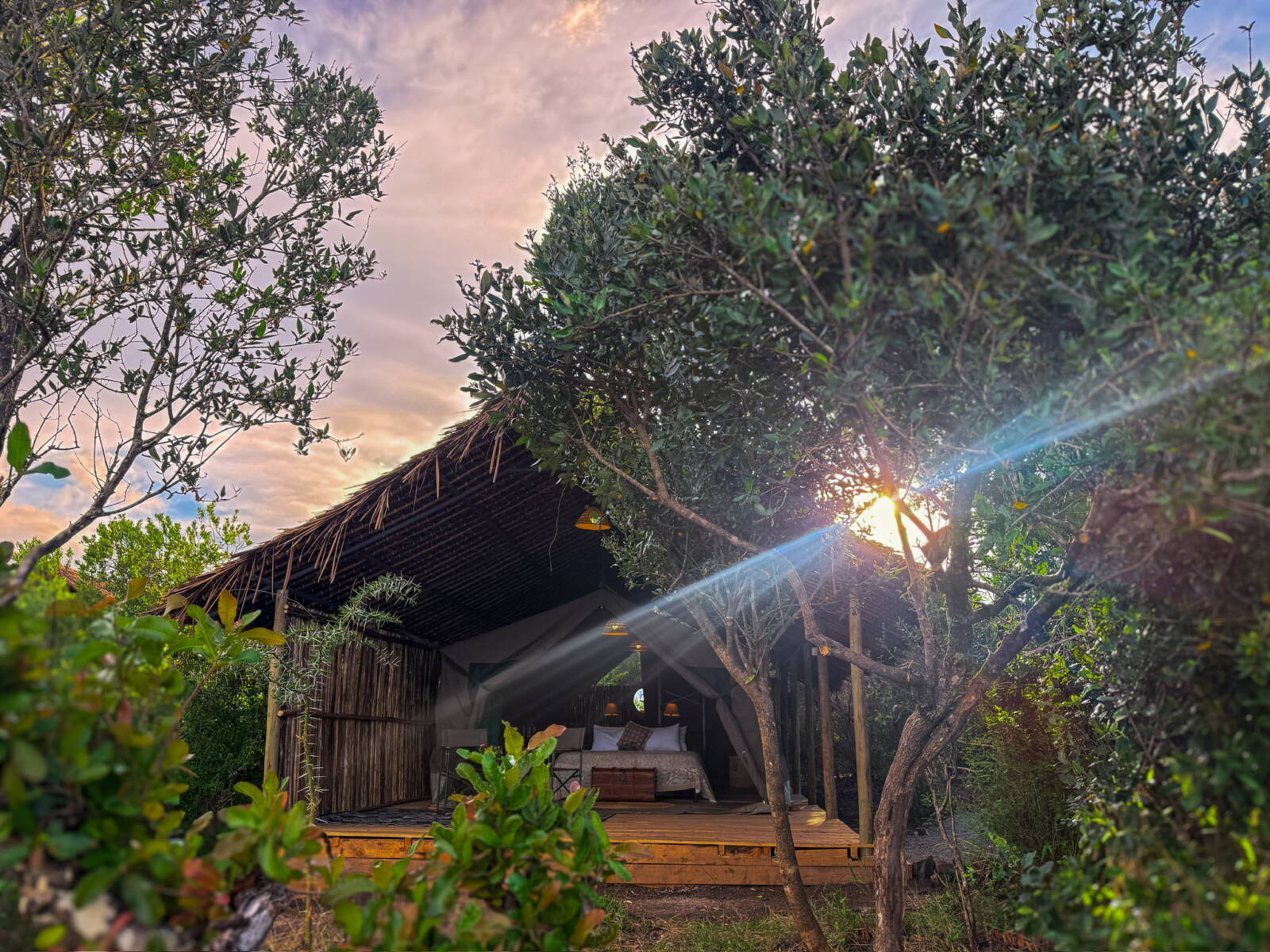 Luxury Safari Magazine Reviews the Amazing Laikipia Camp, Kenya