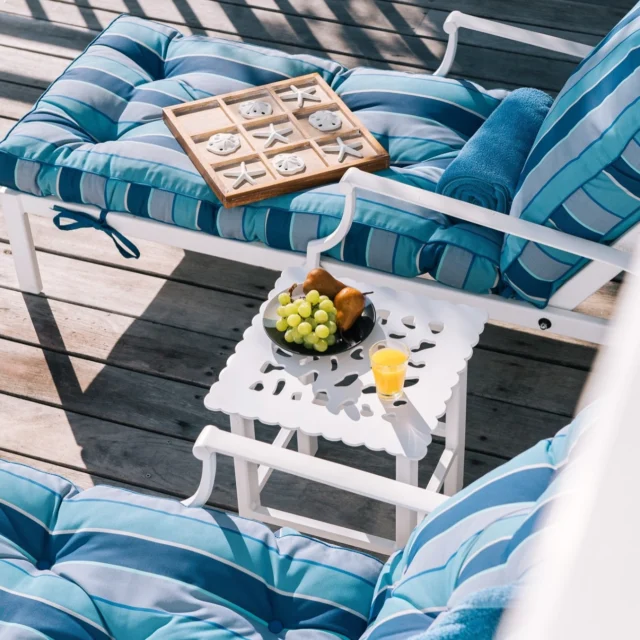 Barefoot luxury at its finest. 👣💙

Perched on a rocky headland with panoramic views of the Indian Ocean, @theplettenberghotel is a coastal gem where elegance meets the wild. From whale-watching at breakfast to sunset strolls on Robberg Beach, every moment is a celebration of nature and indulgence. 🐋🌅

A full feature review is coming soon in Luxury Safari Magazine — but for now, head to the link in bio for a first look at why this Garden Route escape is pure paradise.

#ThePlettenberg #LuxurySafariMagazine #BarefootLuxury #SouthAfricaTravel #GardenRouteGetaway #OceanfrontEscape #SafariChic